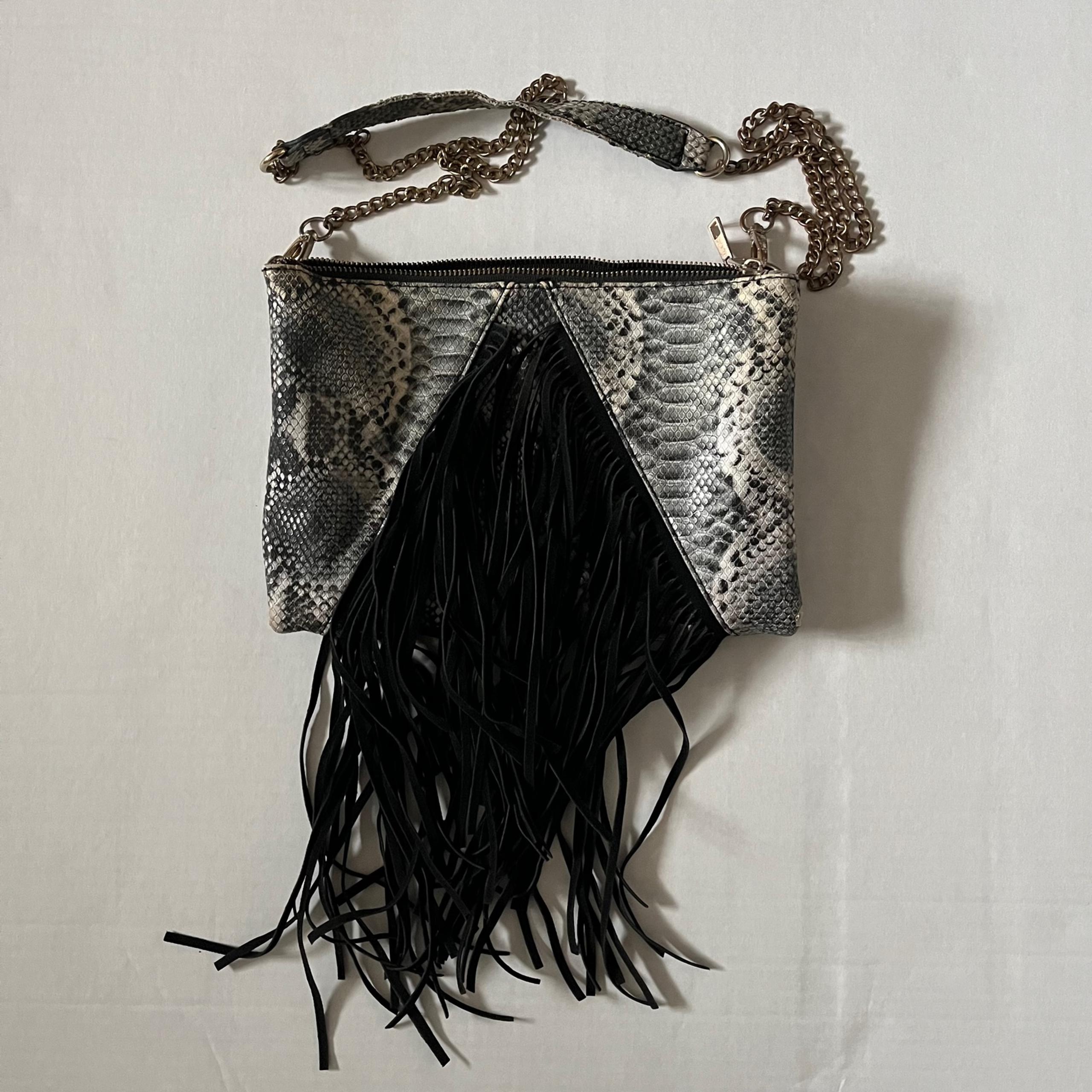 CHARLOTTE RUSSE Snakeskin Fringe Crossbody Bag