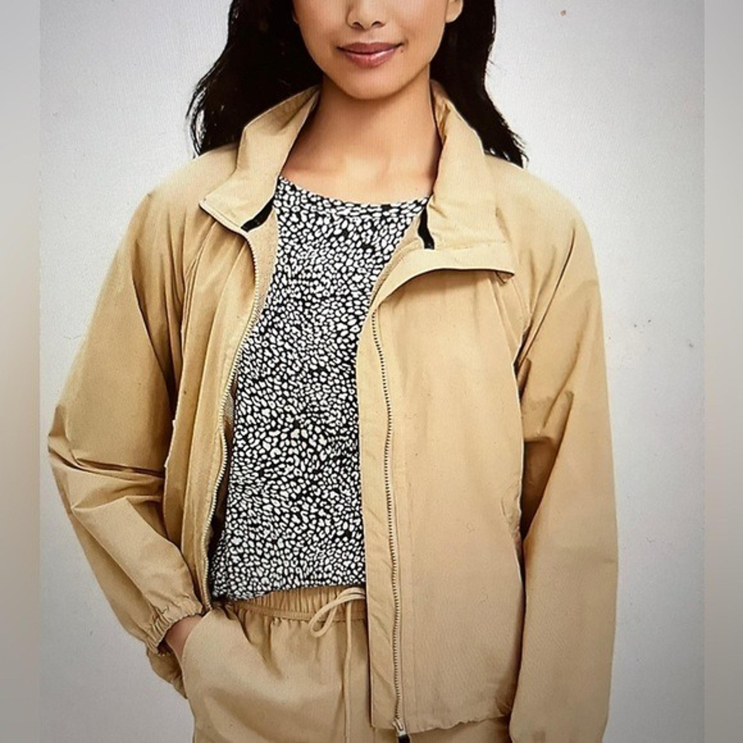 NWT | LOFT | Lou & Grey Windbreaker Jacket | M