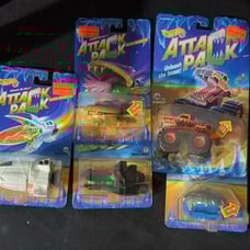 Hot Wheels attack pack lot of 5