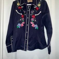 Scully Women's Floral Embroidered Long Sleeve Western Snap Shirt