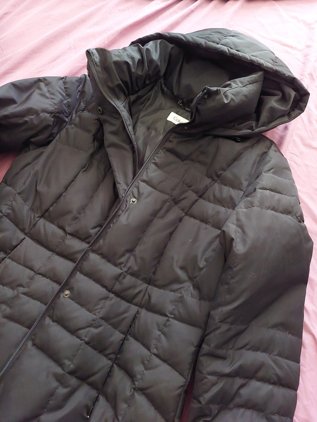 Calvin Klein hooded duck down coat keep you warm.