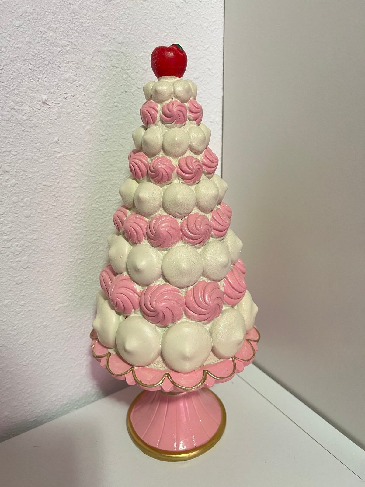 Martha Stewart Valentine's Day Macaroon Cherry Cakes on Tier