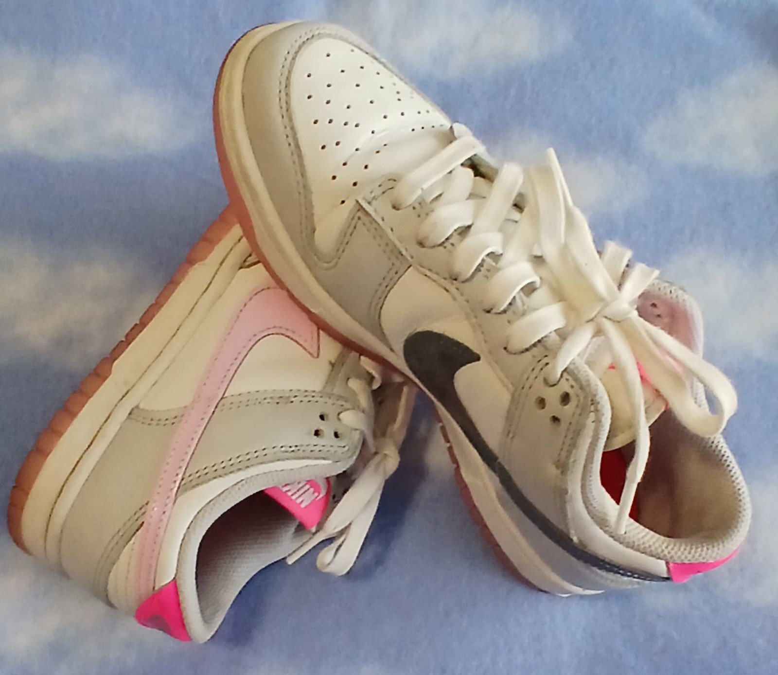 NIKE Low Dunk 520 Pack-Pink Foam size 5.5 SH-041