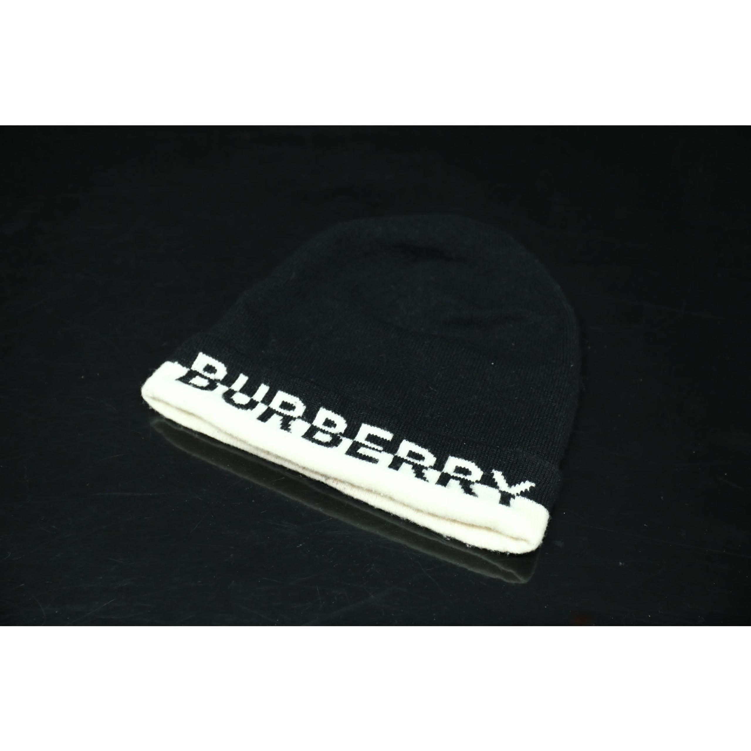 Burberry Two-Tone Logo Beanie Black White Size 54-61cm