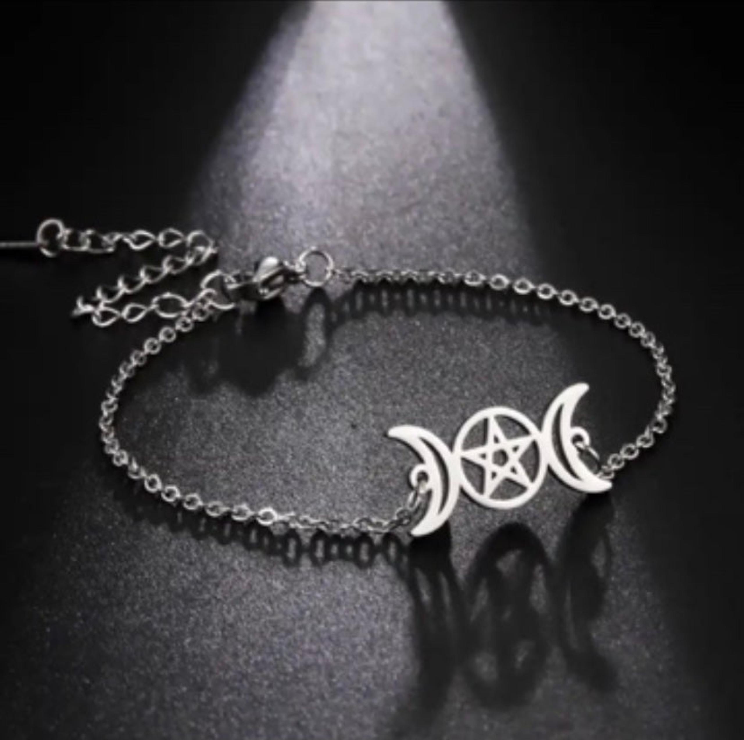 Triple Moon Pentagram Pentacle Bracelet jewelry Silver Hecate Witch Womans new