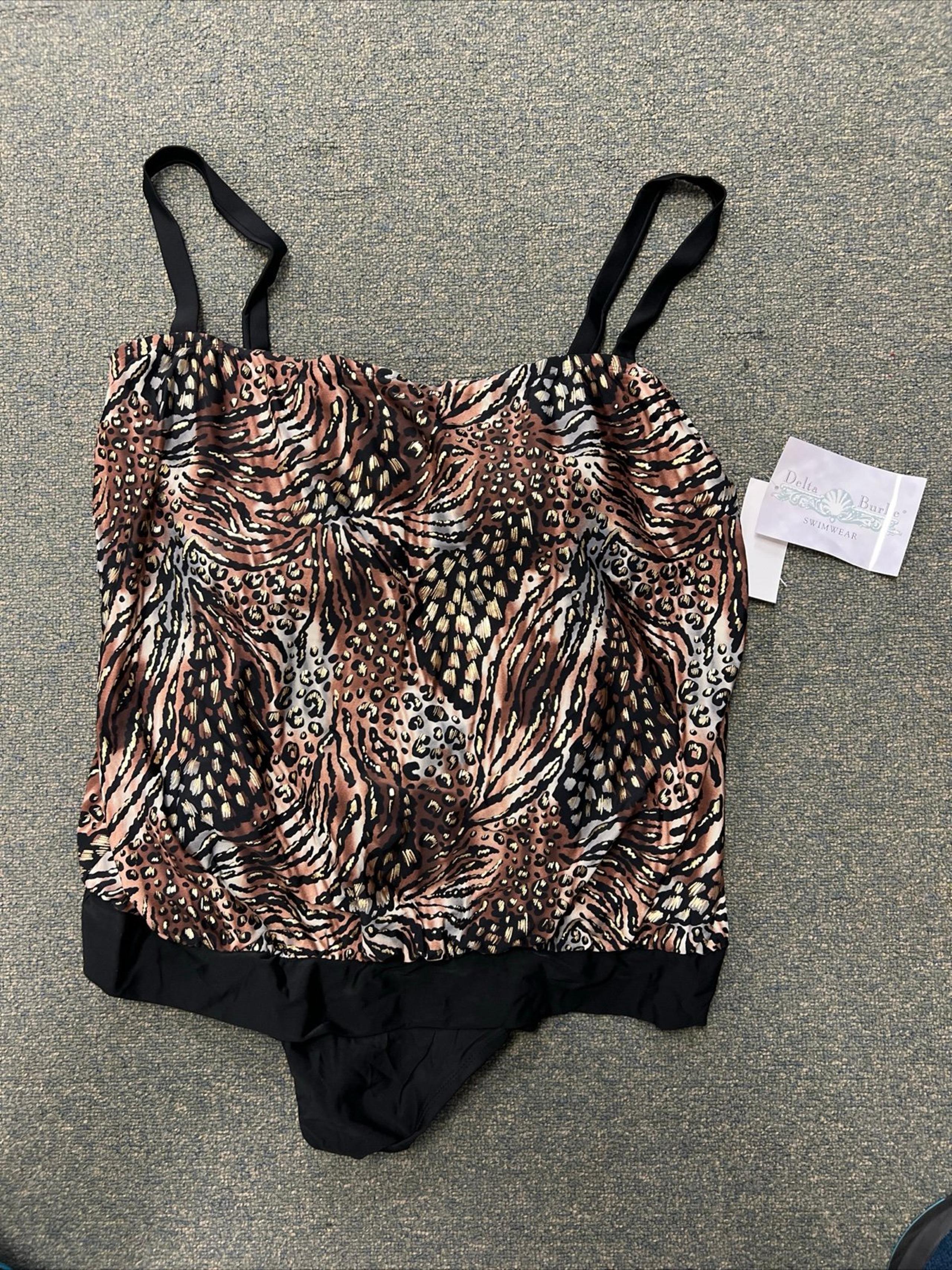 NWT Delta Burke Swimwear Size 26 W Plus Swim dress Built In Bra One Piece Skirt