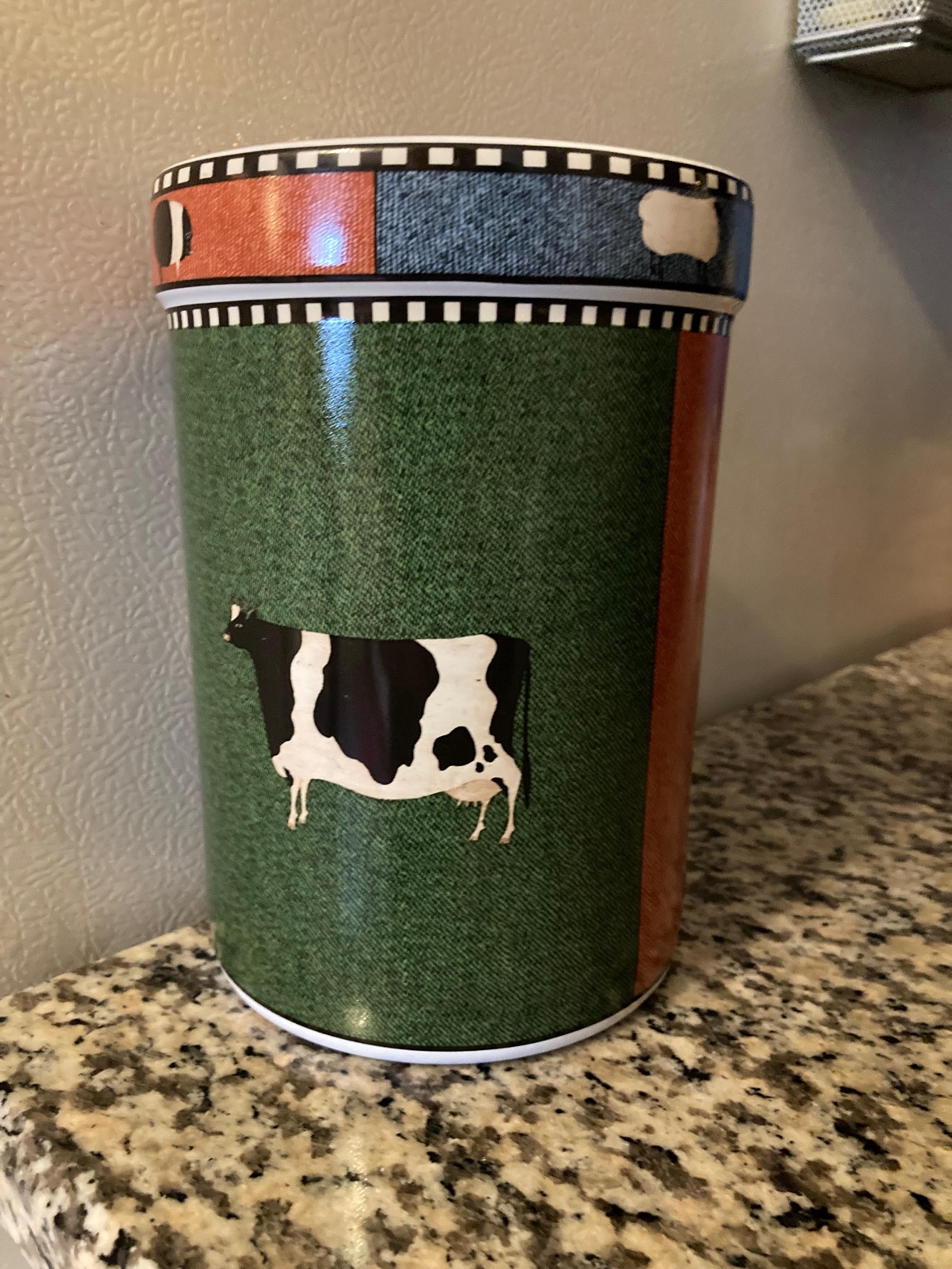 Sakura Warren Kimble Barnyard Animal Utensil Jar