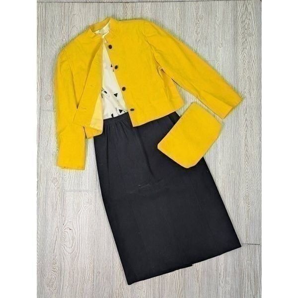 Vintage Laura Scott Skirt Suit Mustard Yellow Cropped Blazer and Black Skirt Sz