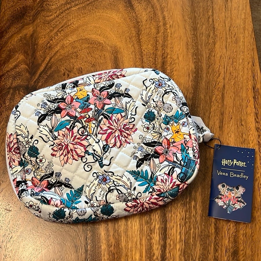 Vera Bradley Harry Potter Herbology Cord Organizer