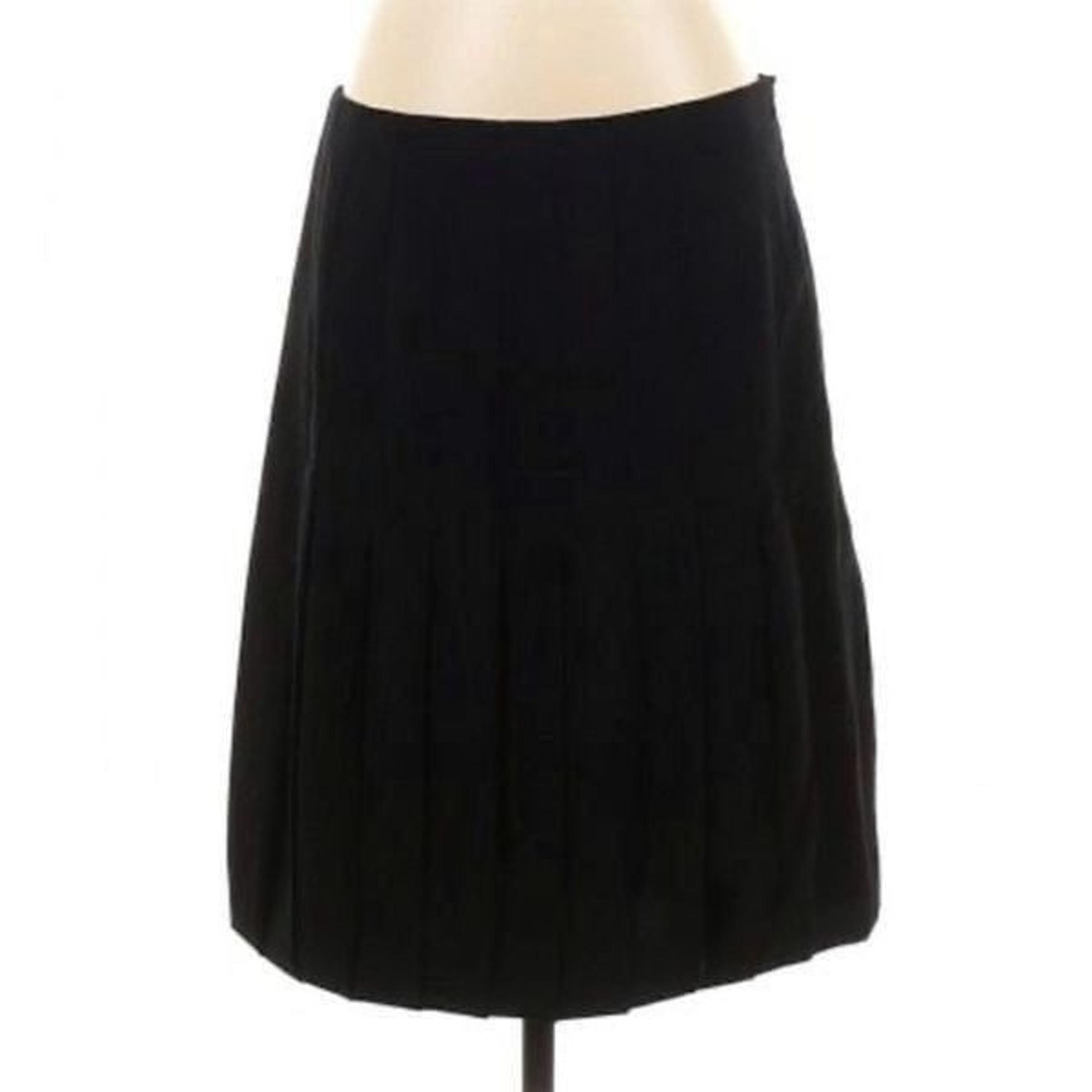 EUC Akris Punto wool pleated bubble hem skirt sz 6