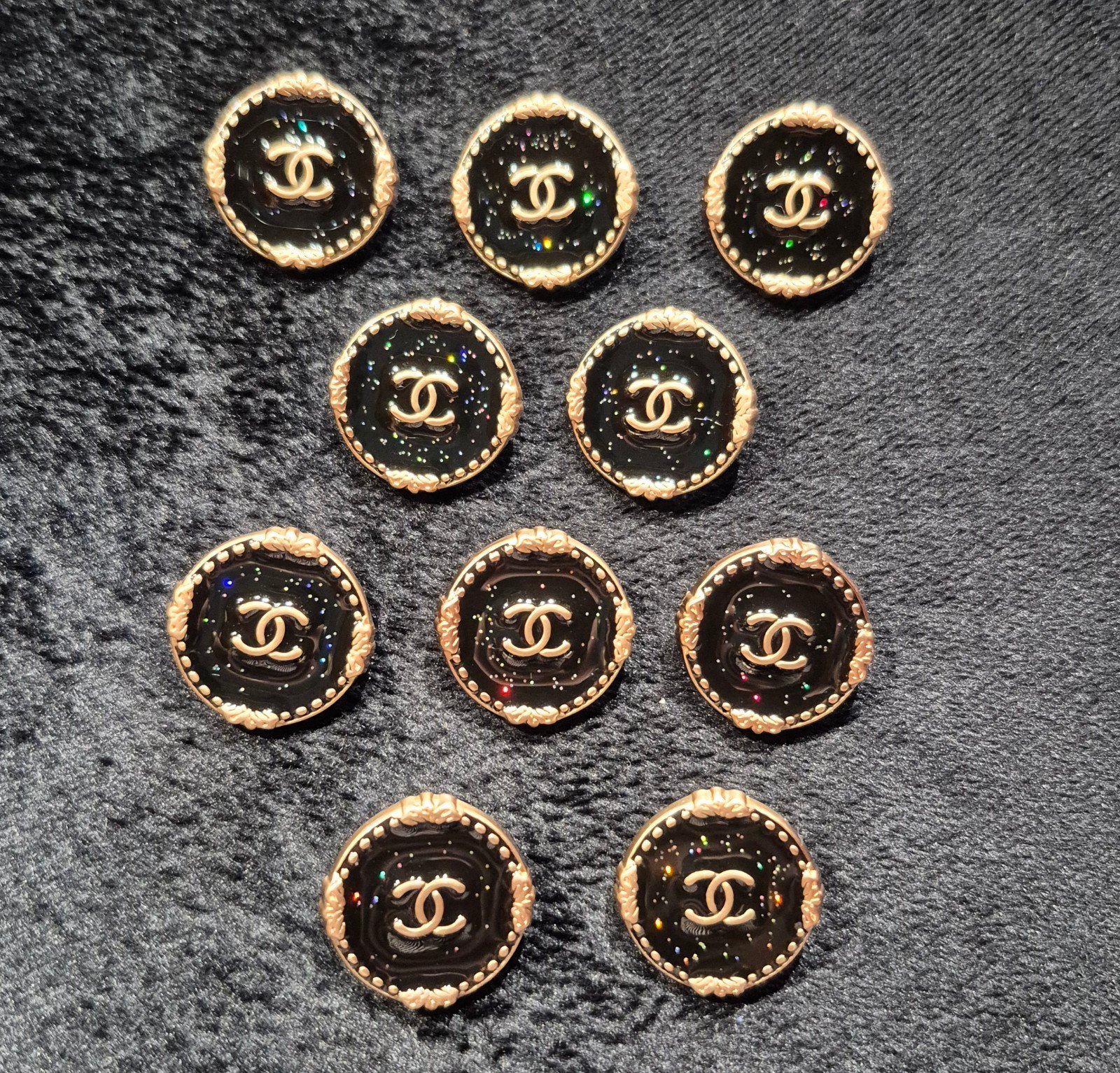 GORGEOUS FASHION BUTTONS - 10 PIECES TOTAL