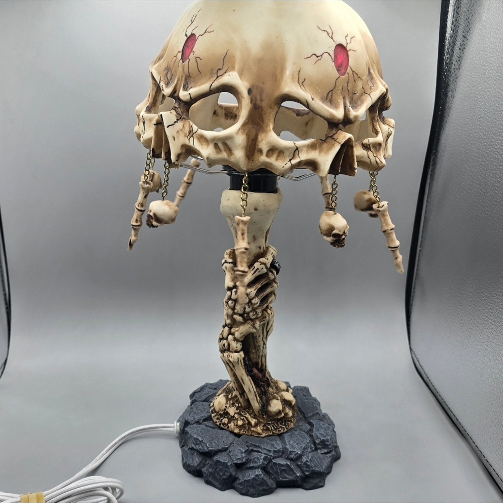 Rare VTG Spencers Skulls & Bones Table Lamp DAY of DEAD Halloween Goth