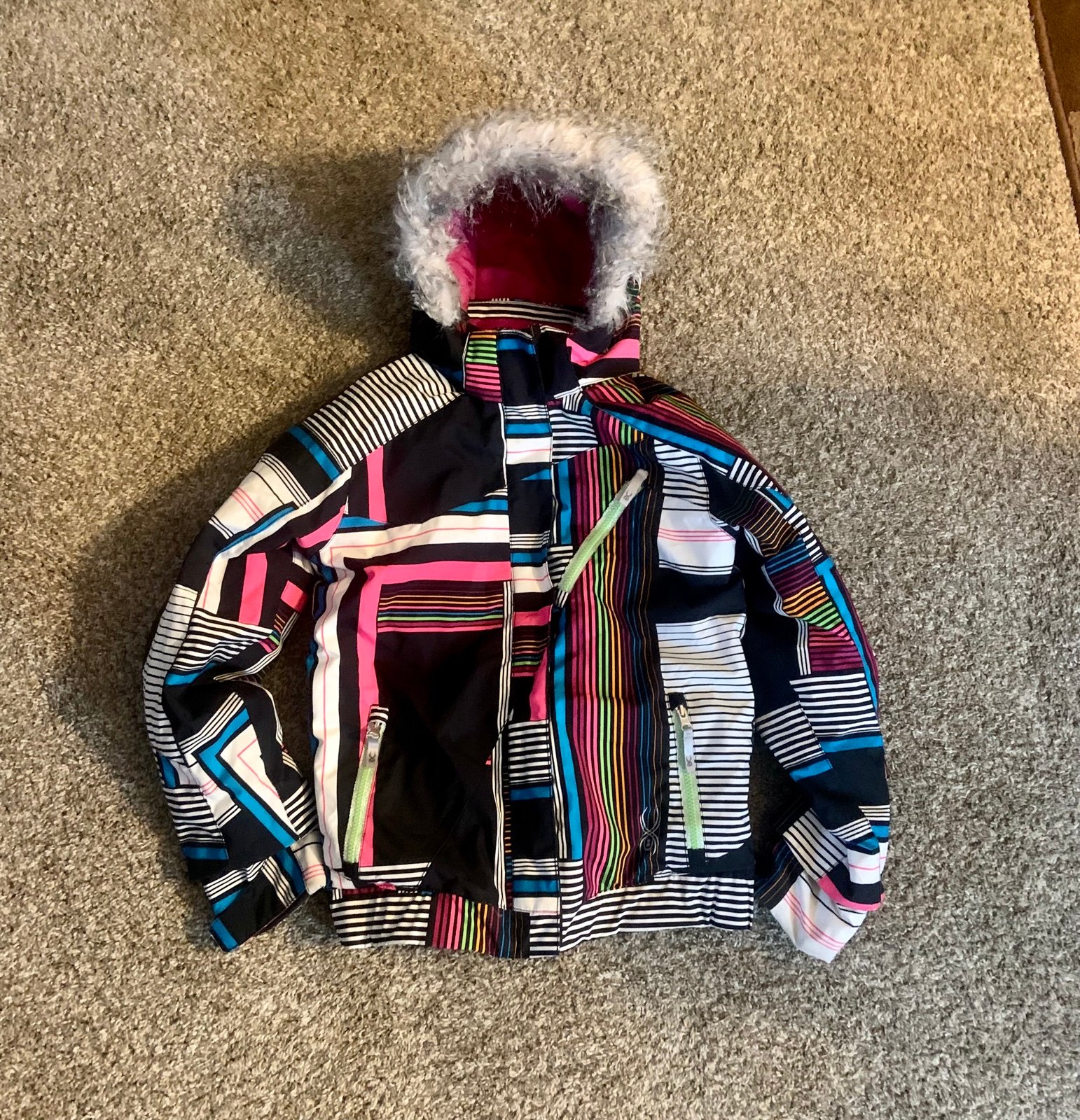 Spyder Girls Lola Jacket , Size 14,NWOT Black Vybe Print/Green Flash/Wild