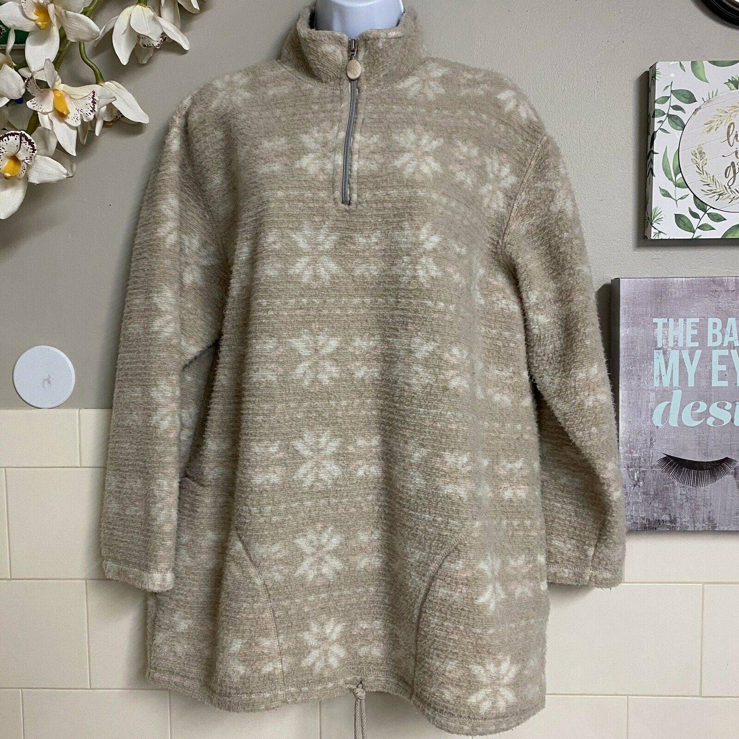 Liz Clairbone Woman Turtle Neck Sweater