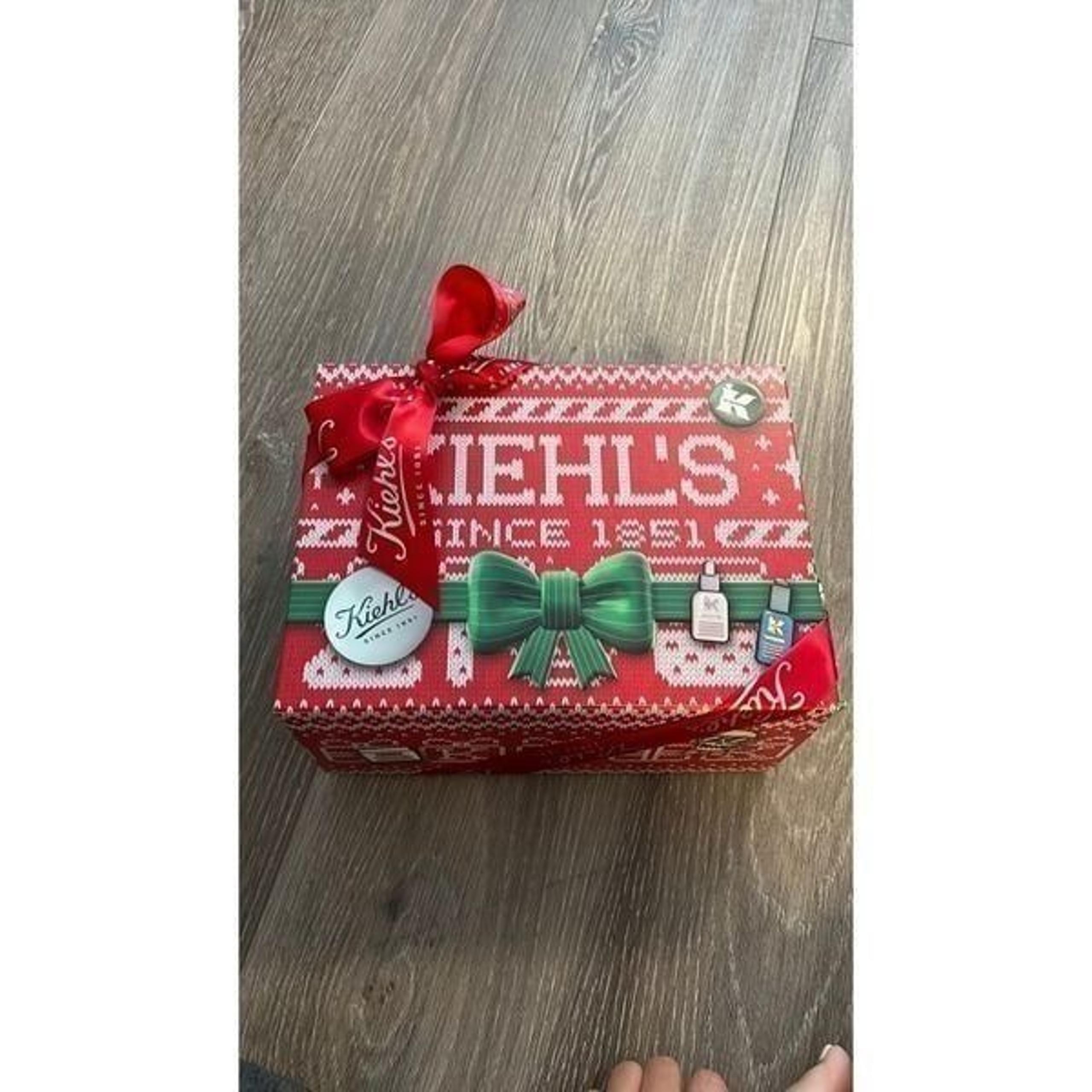 Kiehls Gift Box - Kiehl's