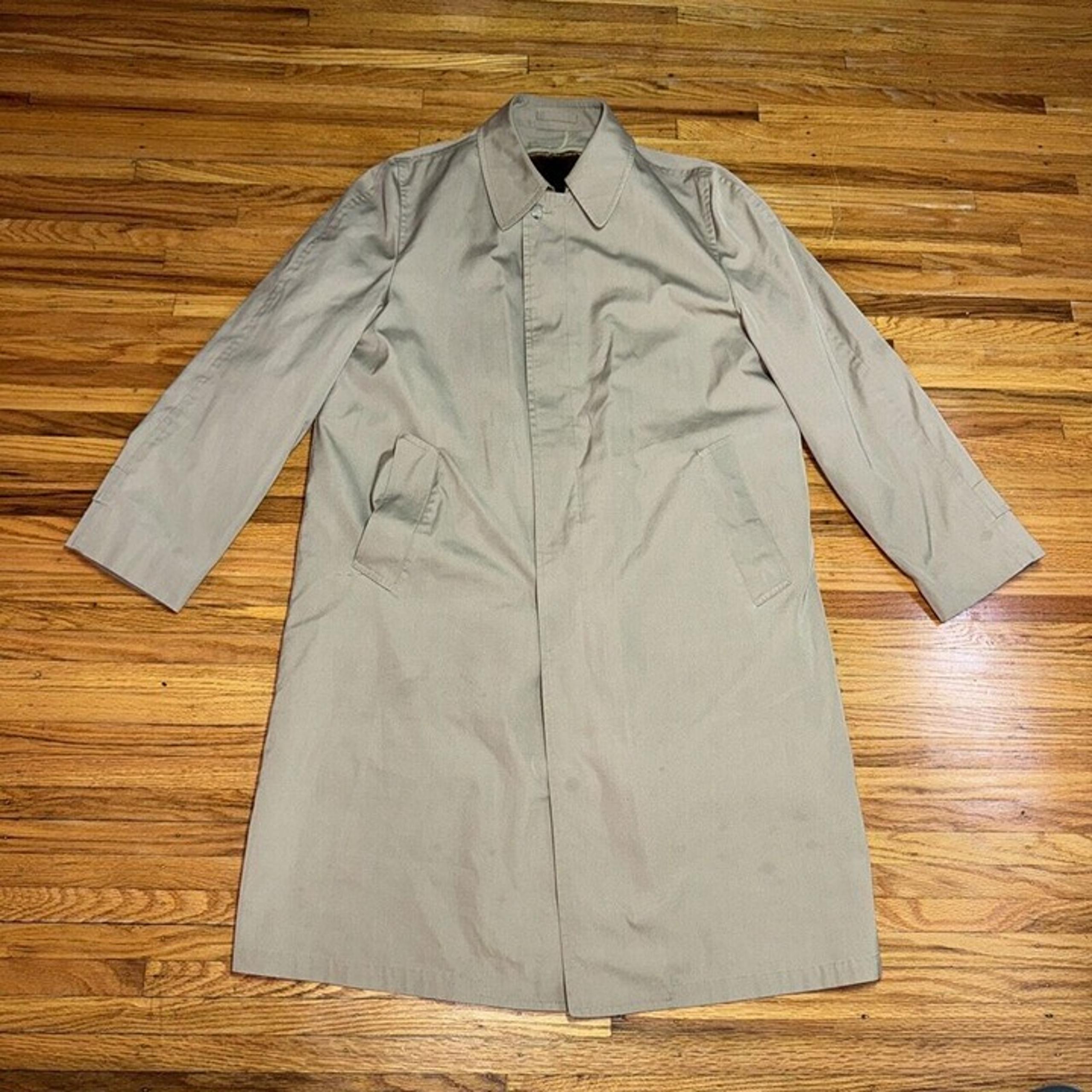 London Fog 40 Long Khaki Trench Coat