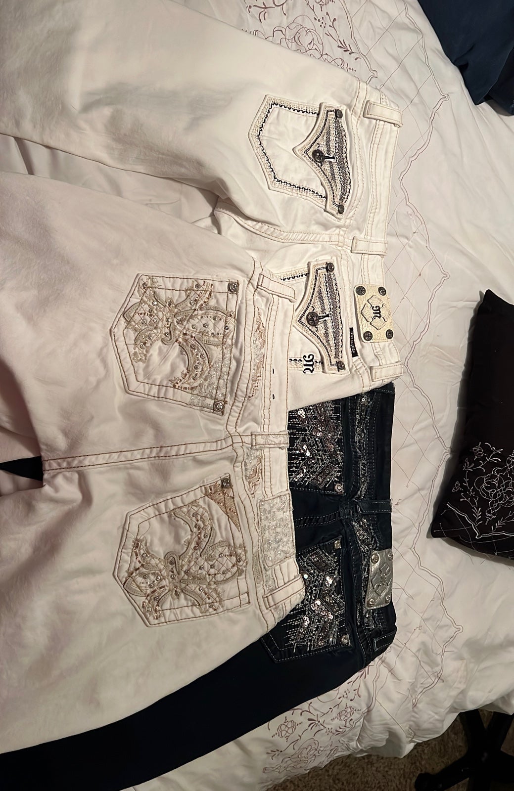 Miss Me Women Jeans 50 EACH ***PRICES ARE NEGOTIABLE***