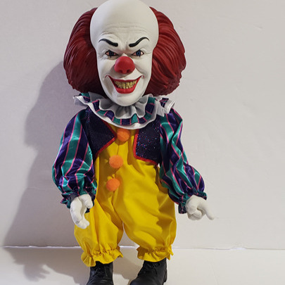 Mezco MDS Mega Scale Talking Pennywise It 1990 ***Figure is Loose***