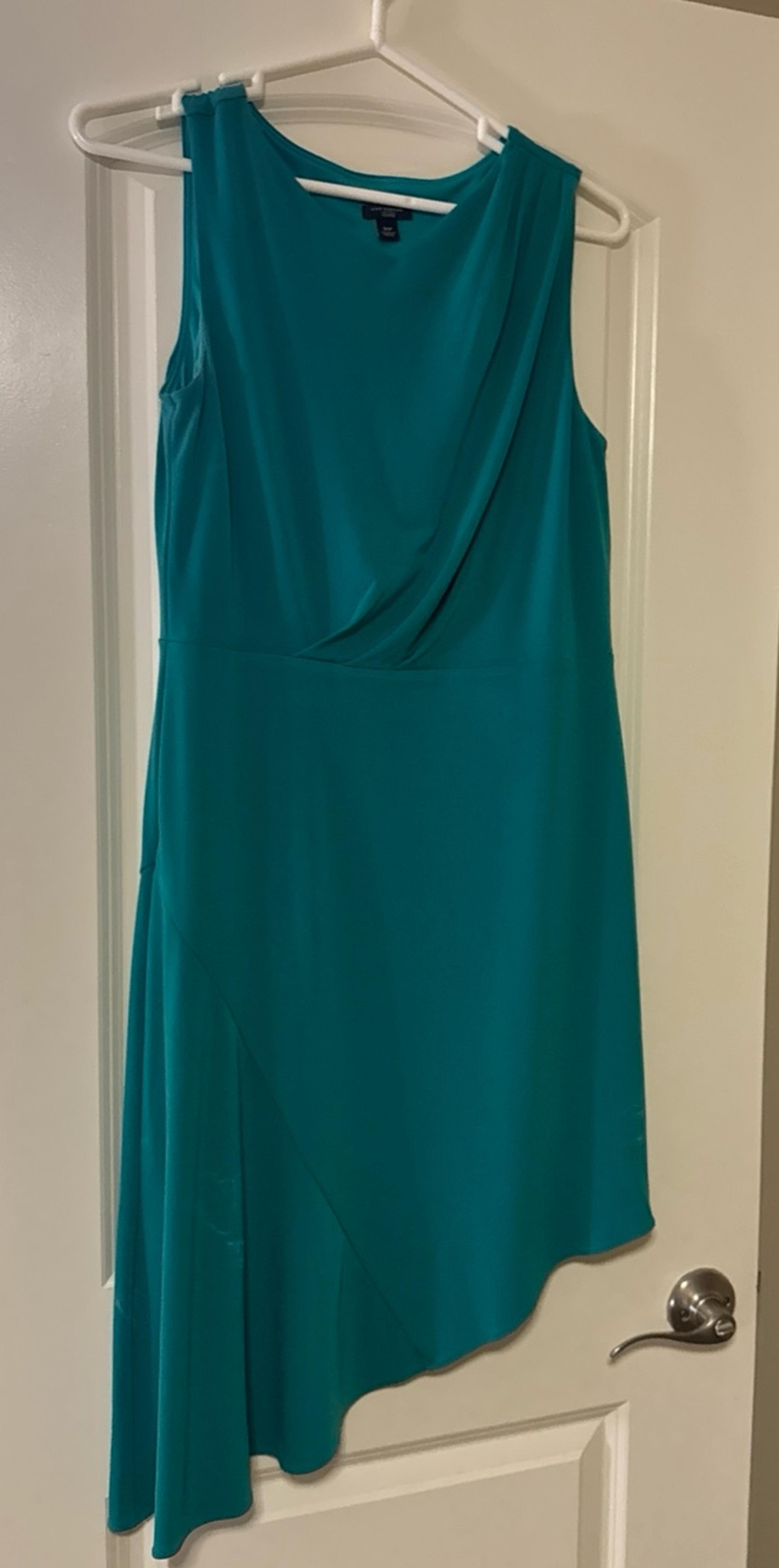 Ann Taylor MP dress. Looks new