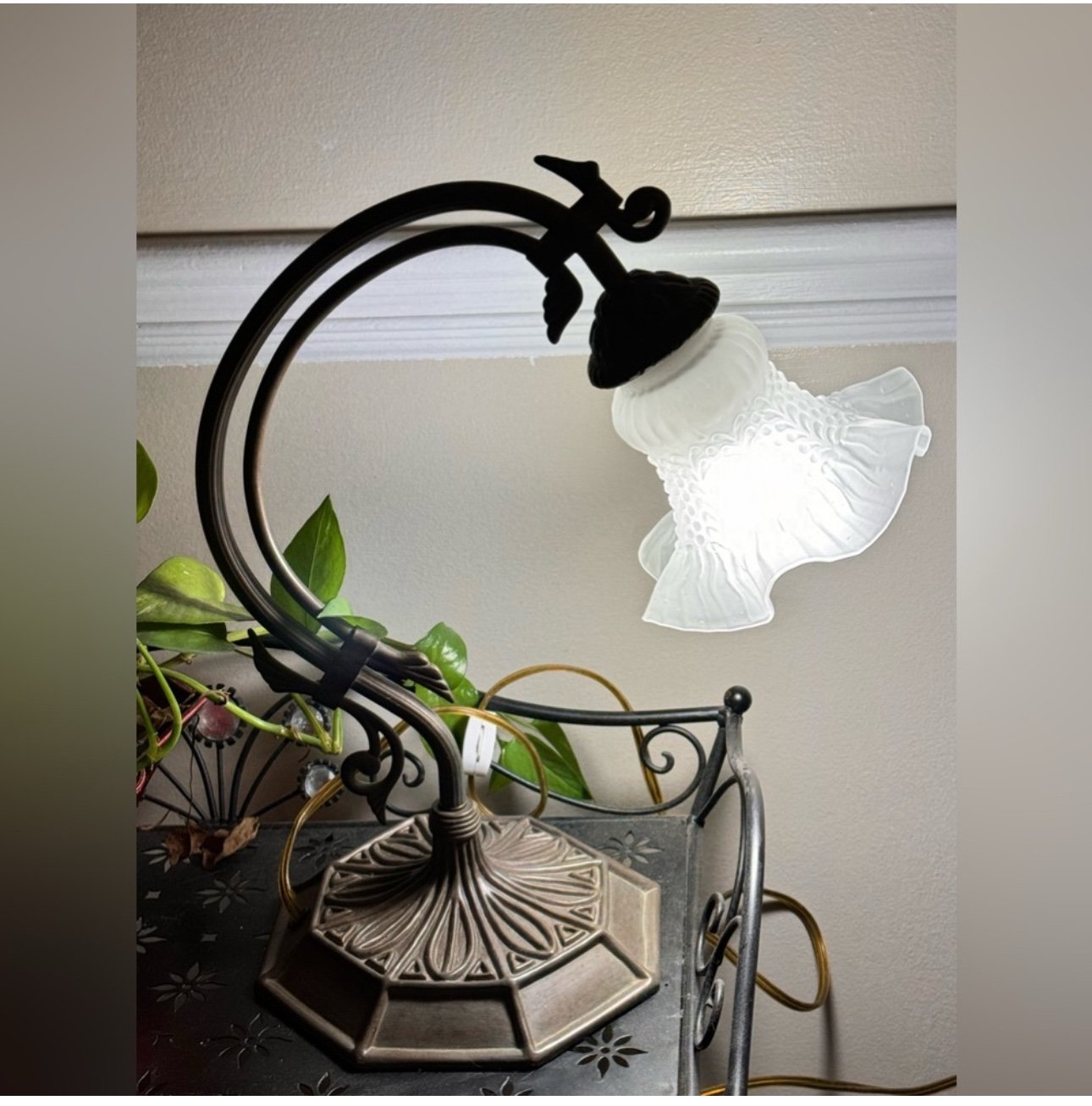 Vintage Excelsior Metal Gooseneck Lamp With Frosted Ruffed Edge Glass Shade