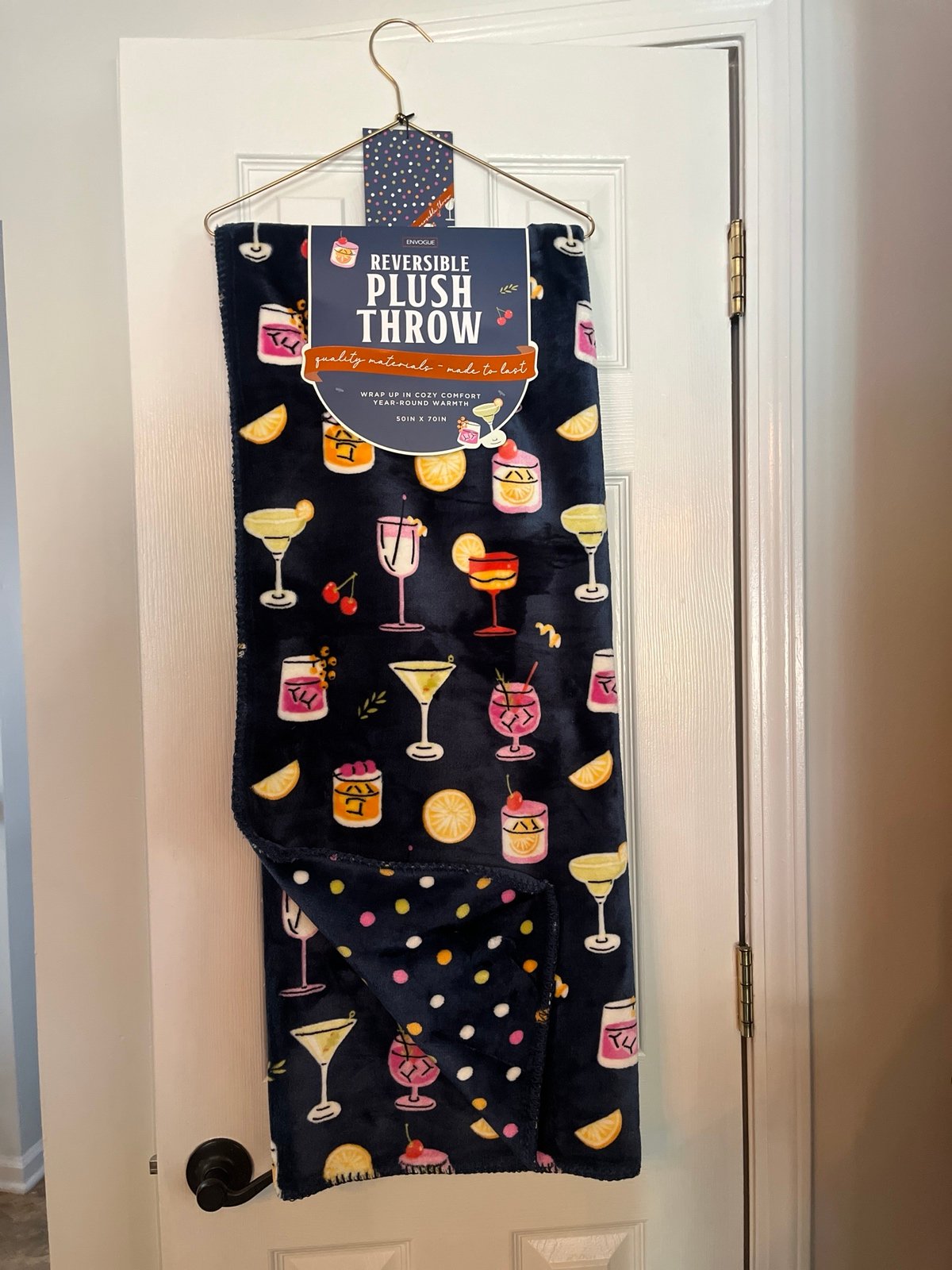 Envogue Reversible Plush Fun Drinks Polka Dot Cozy Throw Blanket-NWT