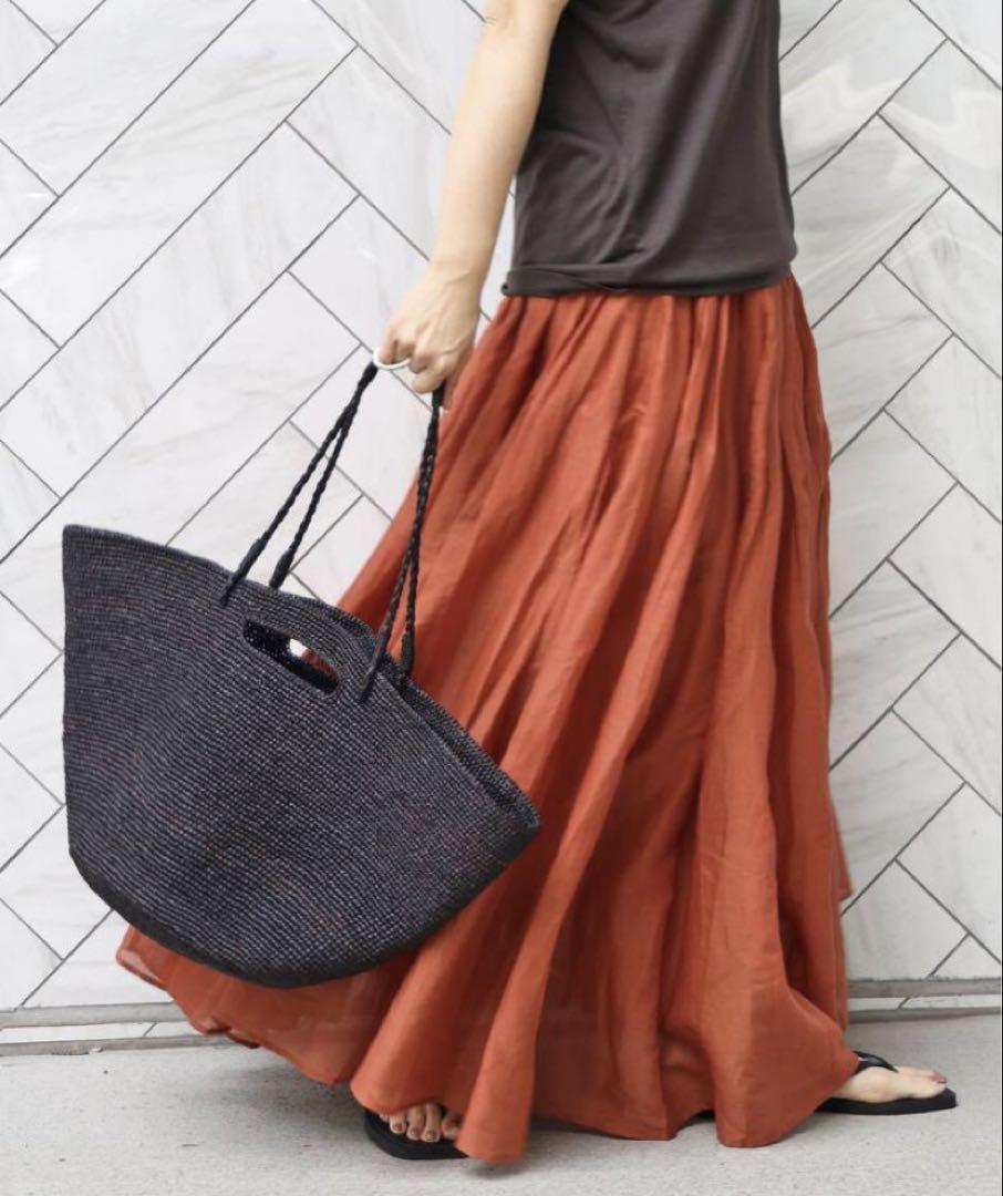 マリリンムーンTUCK TECHNIGUE SHEER SKIRT サイズ36 m57788101279_1.jpg