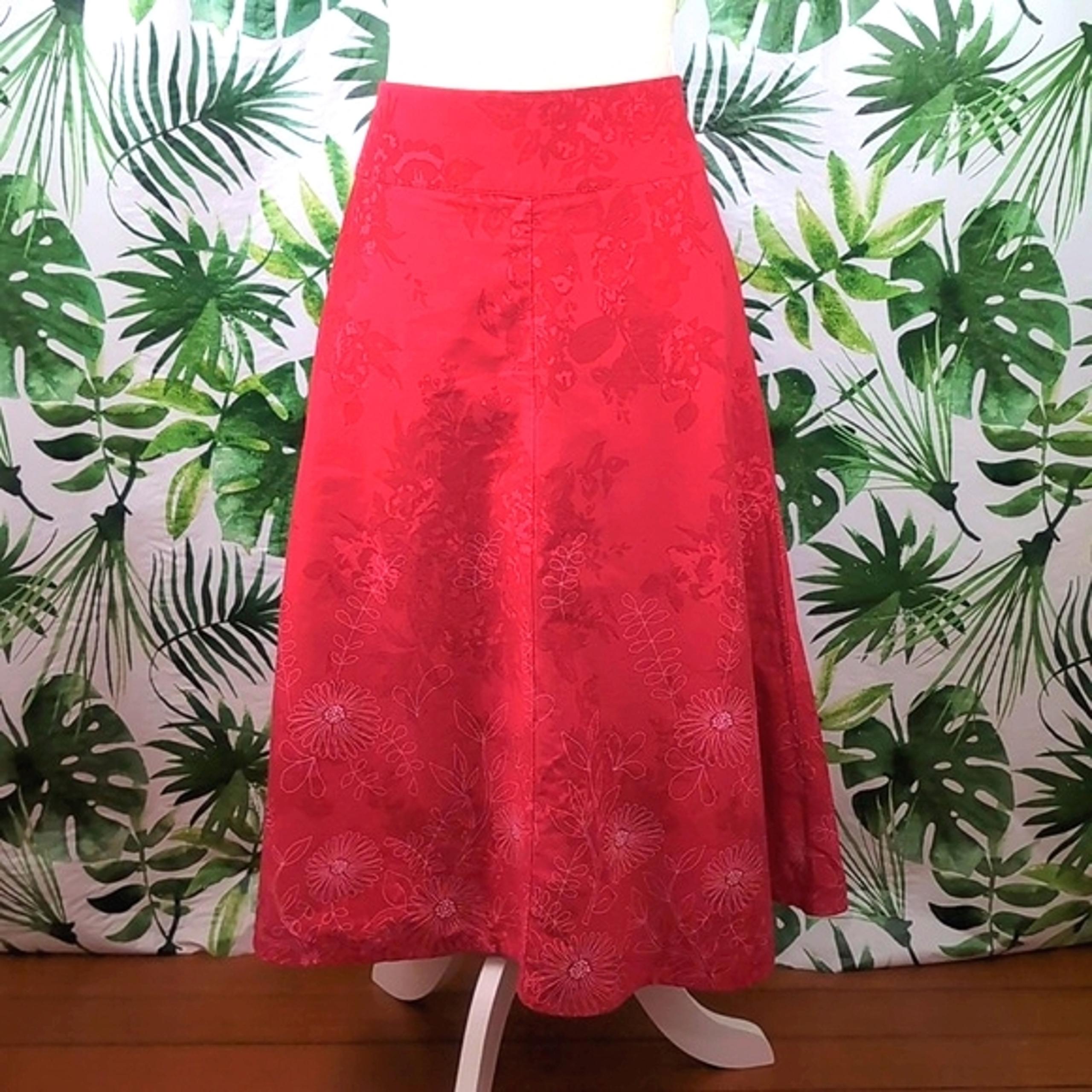 Christopher & Banks Red Floral A-Line Midi Skirt (Size: 4)
