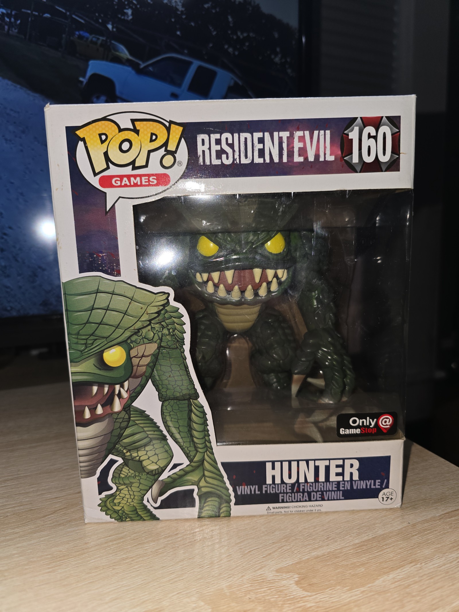 Funko pop! games hunter gamestop exclusive resident evil 160