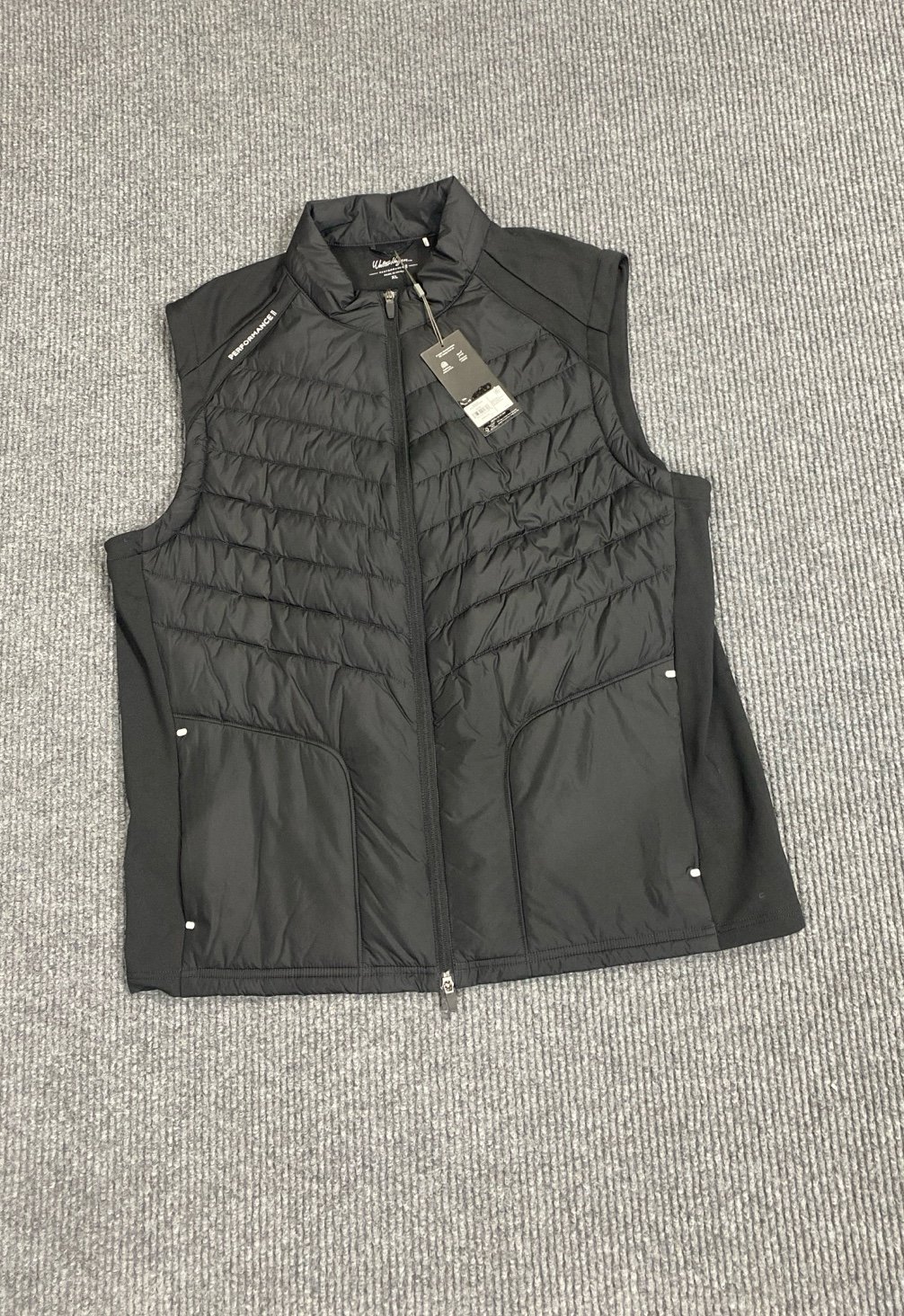 Men’s walter Hagen golf vest size XL performance 2 full zip black.