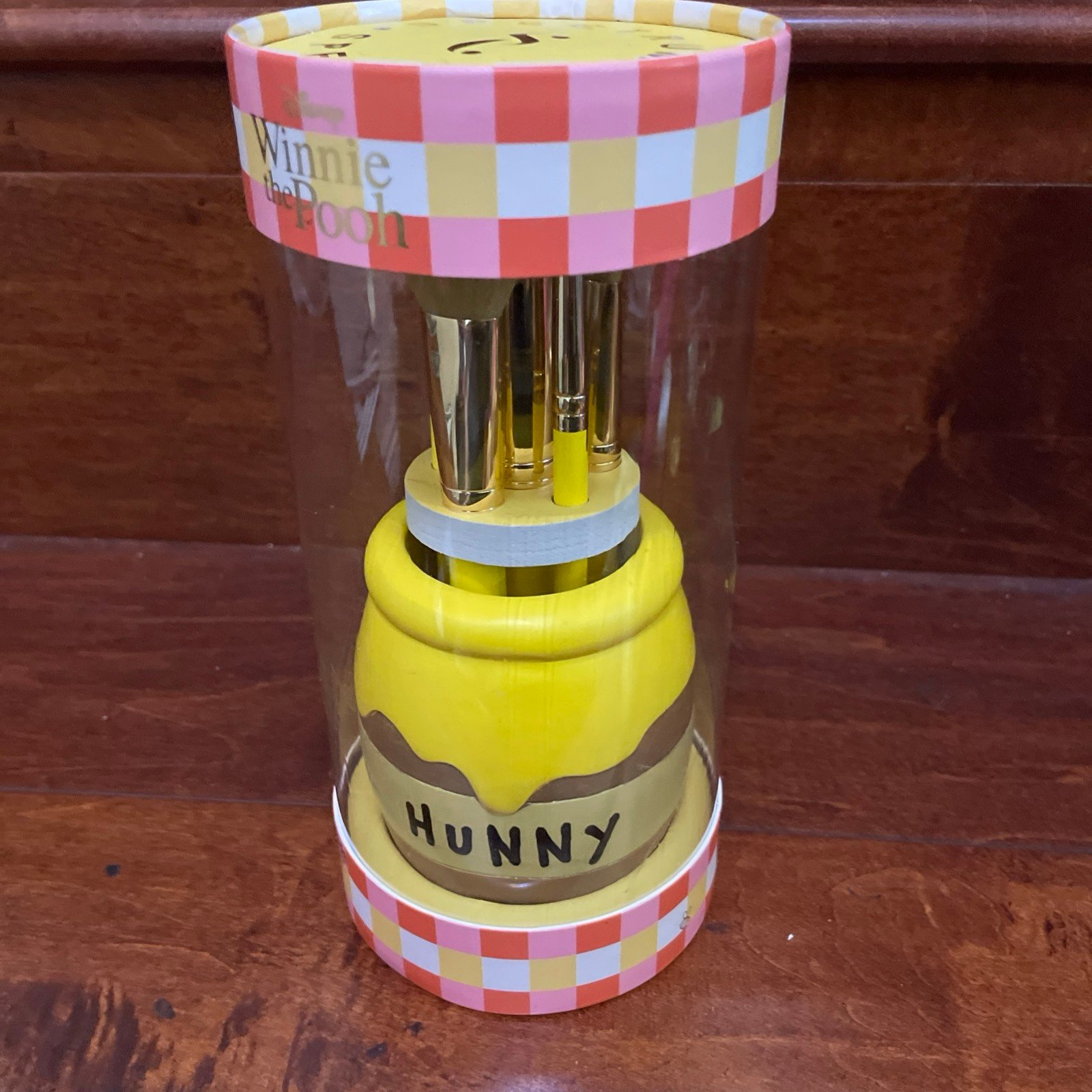 Spectrum Disney Winnie the Pooh Runny Hunny 6 Piece Face Eye Brush Set