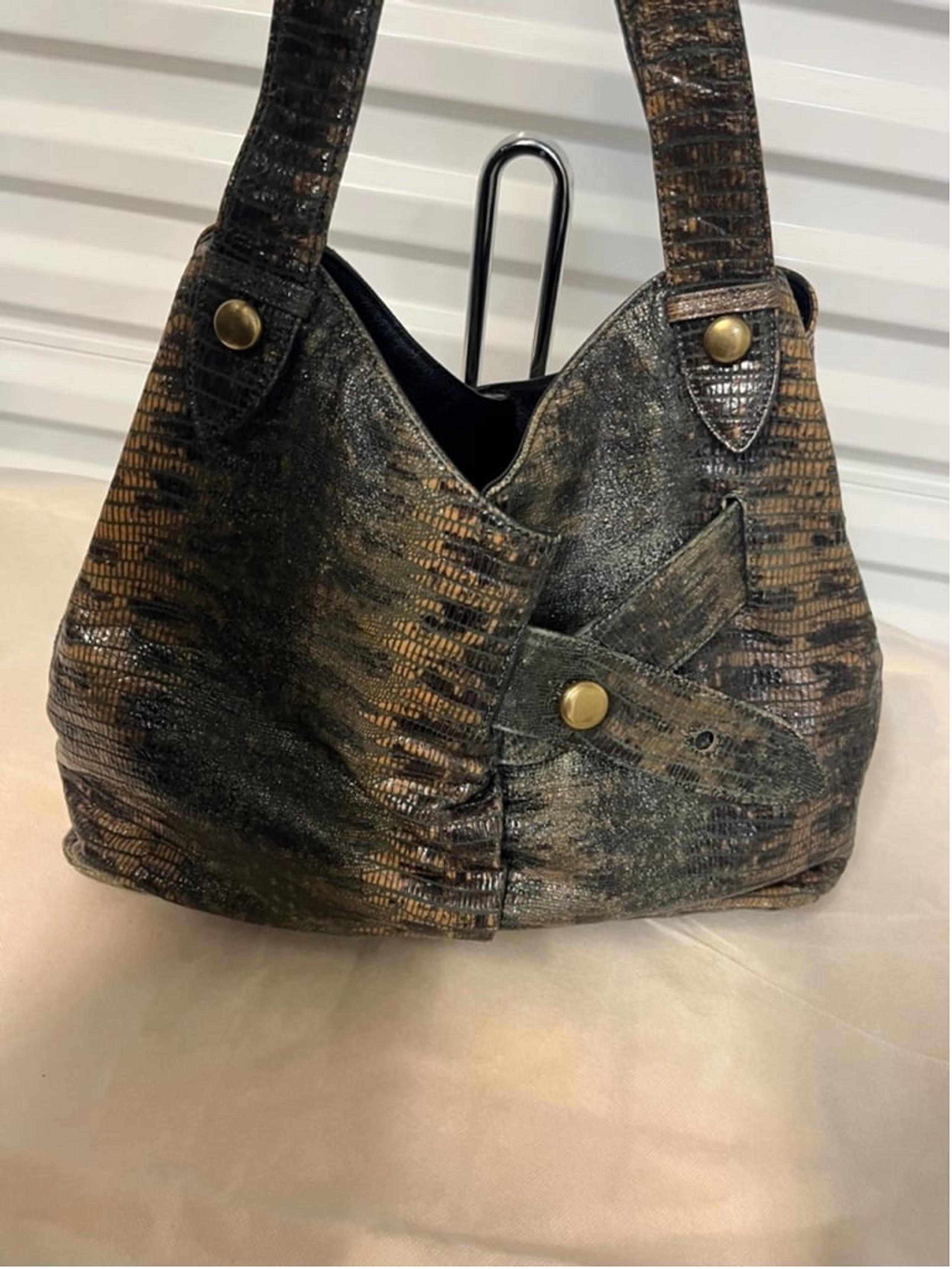 Diane Von Furstenberg Green Reptile Embossed Leather Shoulder Bag Purse