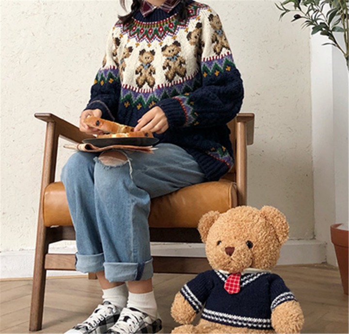 Loose-fitting Knitted Pullover Sweater
