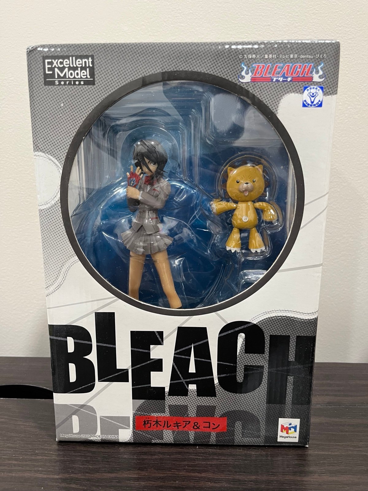 Rukia Kuchiki bleach statue