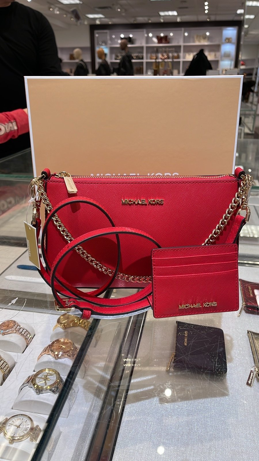 MICHAEL KORS GIFTABLE SHOULDER BAG & CARD HOLDER BOXED SET BRIGHT RED COLOR NWT