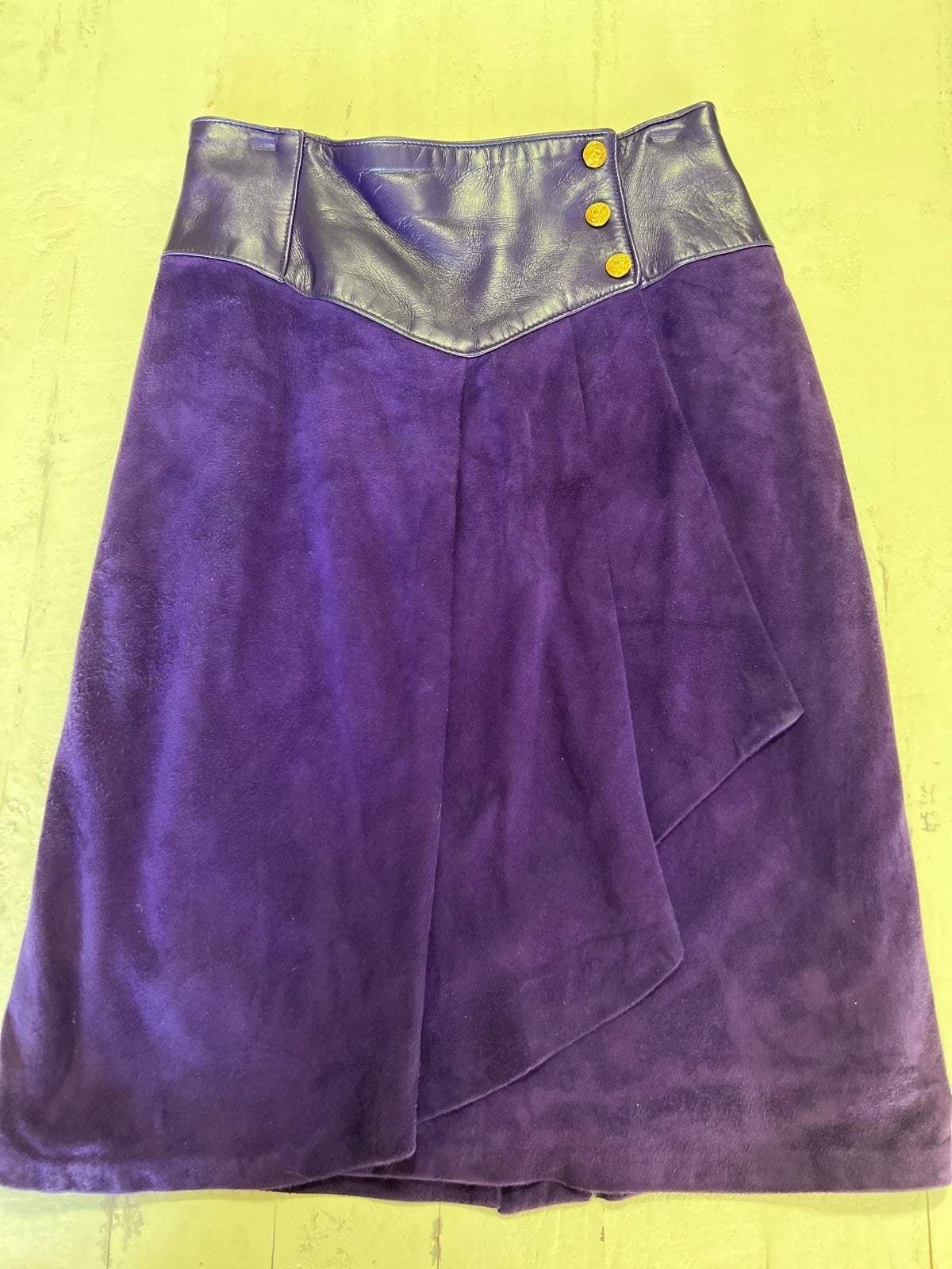 Vintage Vakko Neiman Marcus Purple suede and leather skirt