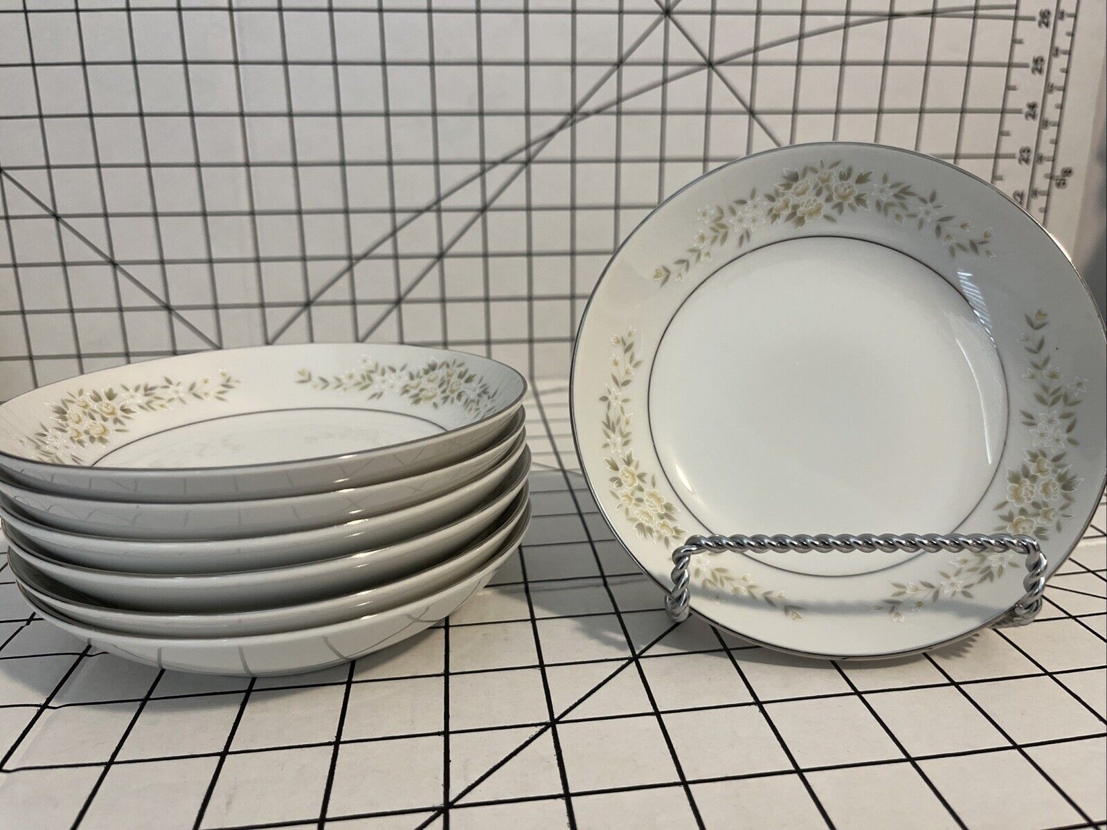 Set of 9 Vtg Lady Carolyn Fine China Japan Fruit Bowles 5.5” In EUC.