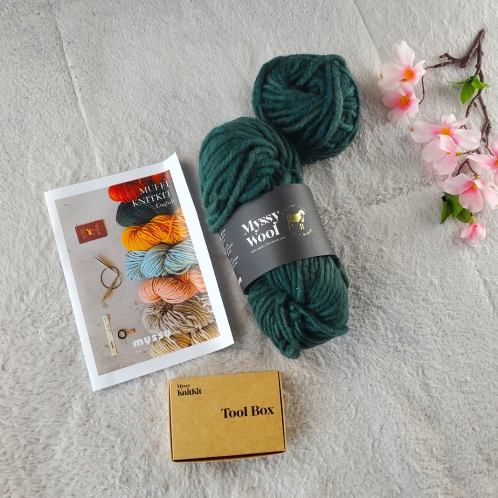 Myssy Visualisti Muffi Knit Kit Finnsheep Wool Yarn Hat Beanie Kit