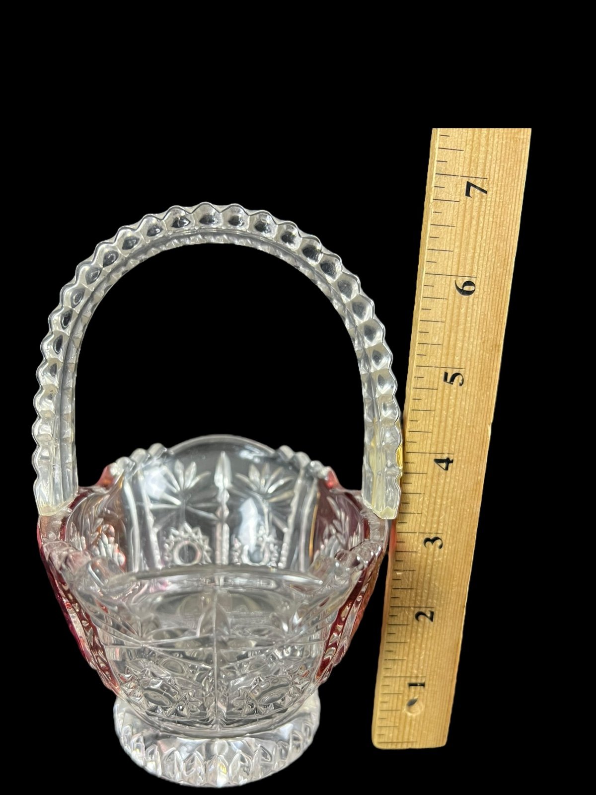 Anna Hutte Bleikristall 24% Lead Crystal Basket Brilliant Ruby Flash Germany. - detail