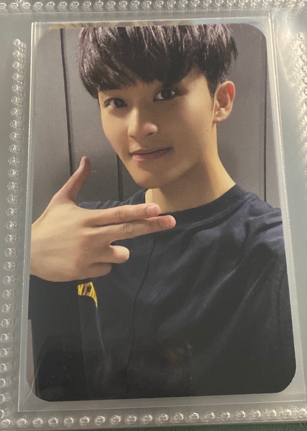 NCT 127 STICKER デラックスボックス テヨン nct 127 sticker deluxe box テヨン - メルカリ