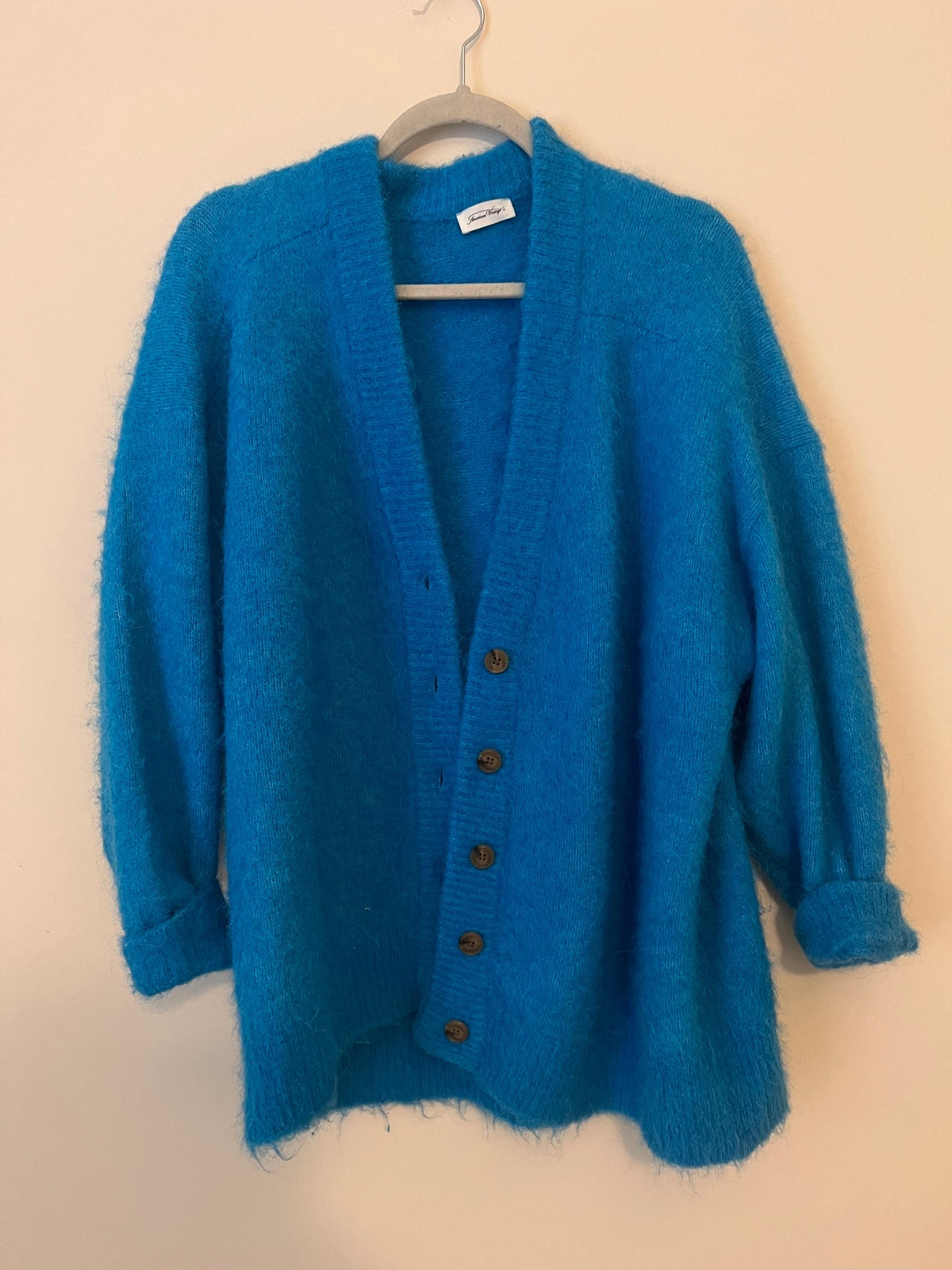 Parisian american vintage cardigan sweater