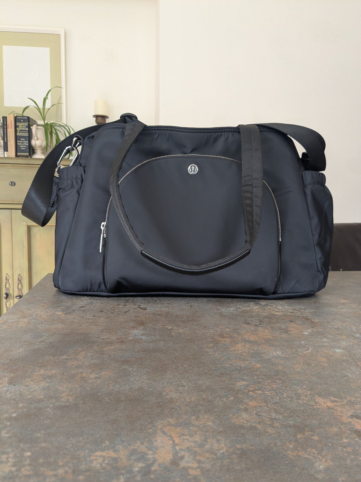 Lululemon new parent tote bag