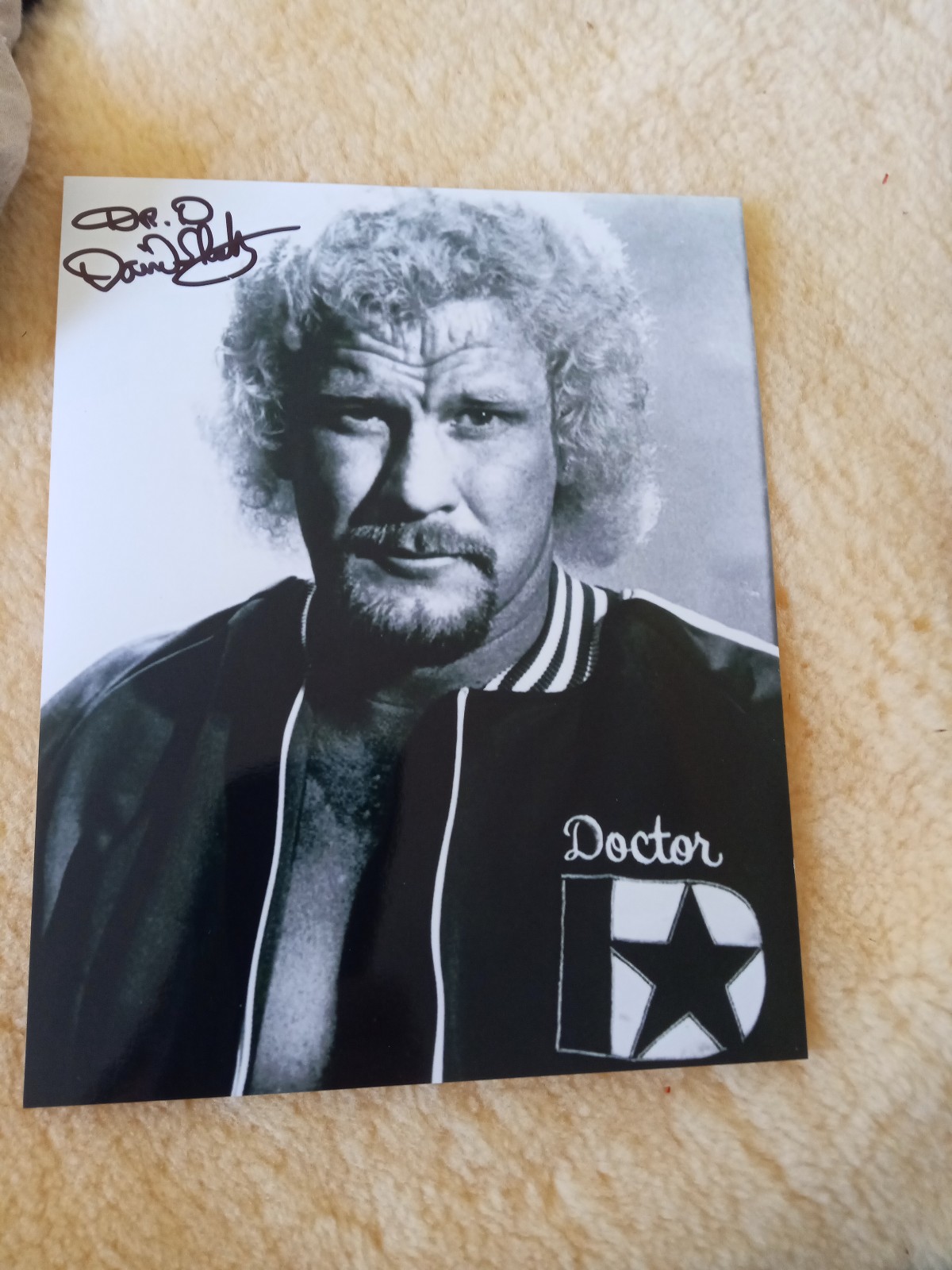 Signed DR D DAVID SCHULTZ 8 X10