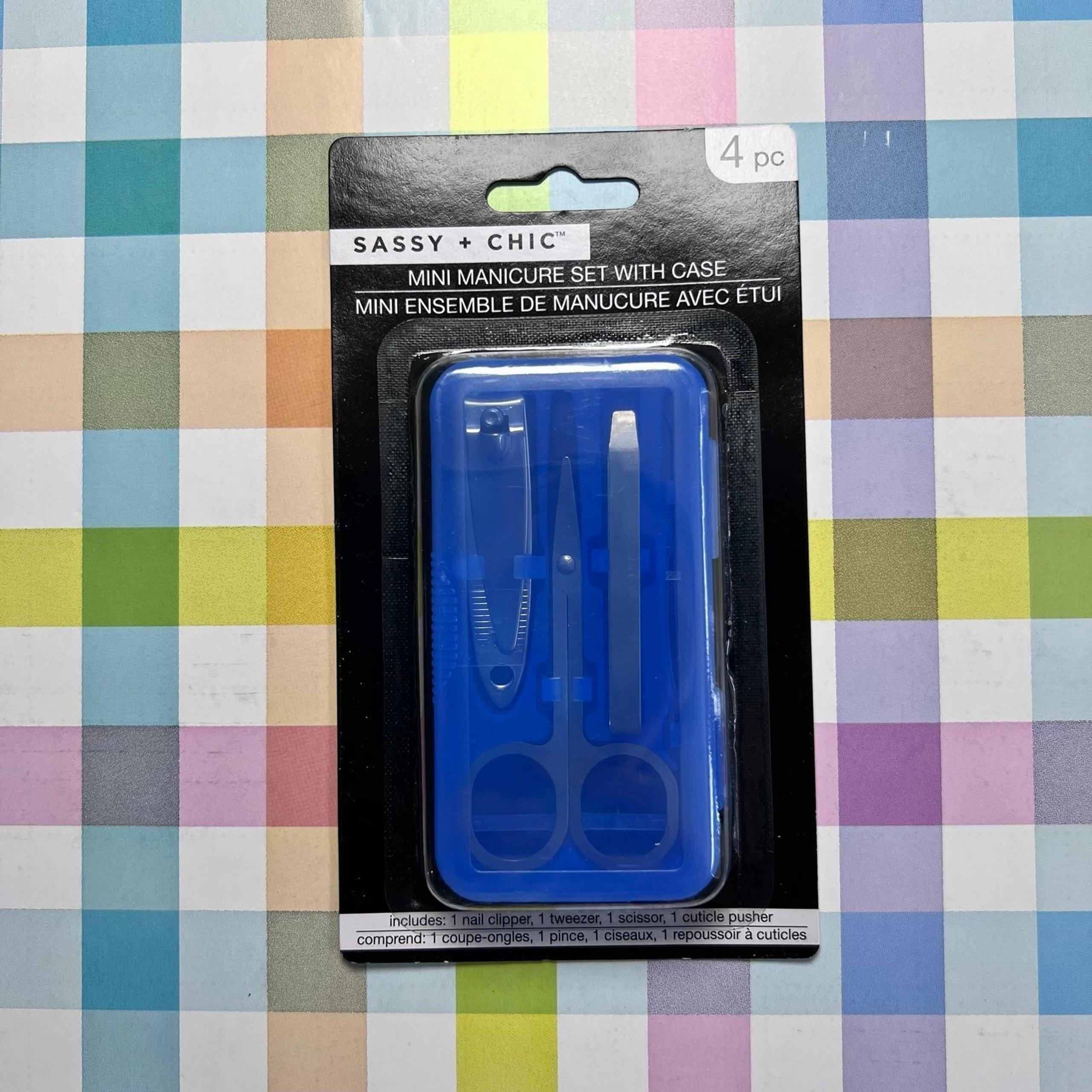 MINI MANICURE SET WITH BLUE CASE