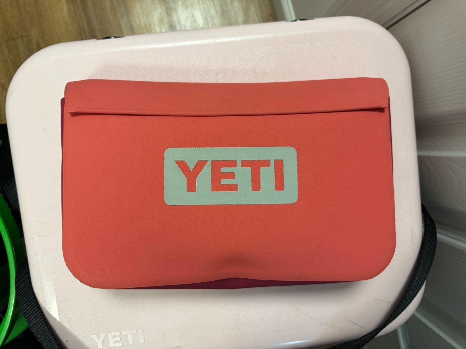 Yeti sidekick