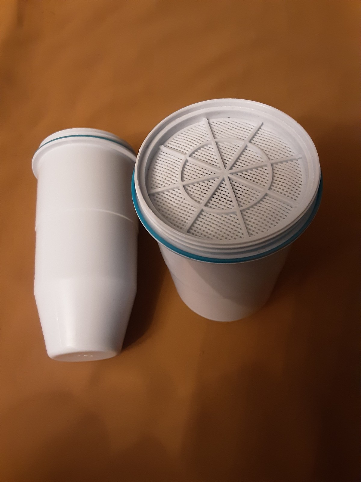 4 pack ZR-017 replacement water filters for pitchers and dispensers