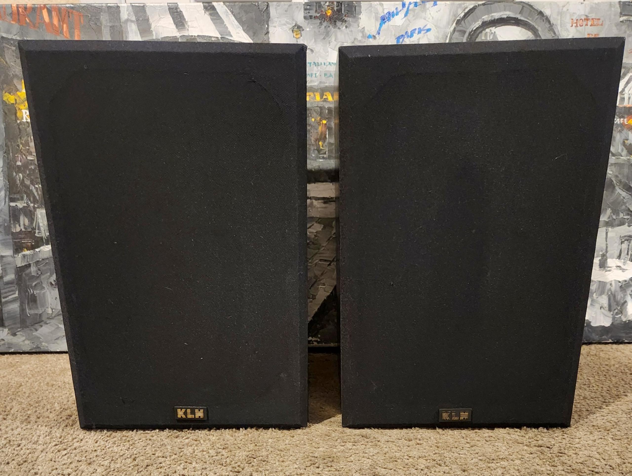 KLH 900B 3-Way Bookshelf Speakers