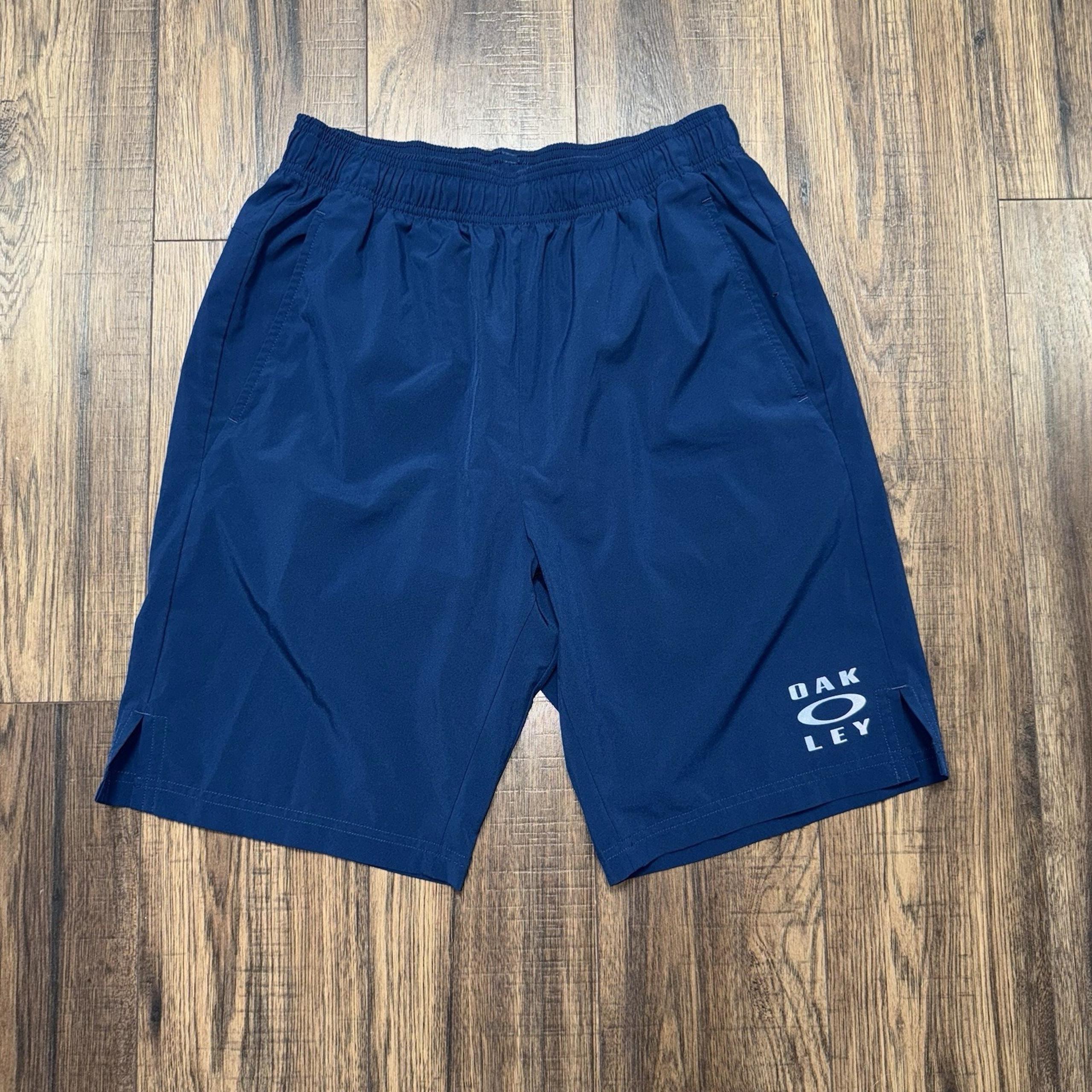 Oakley Shorts Blue Athletic Basketball Gym Performance Fit Men's Size Medium