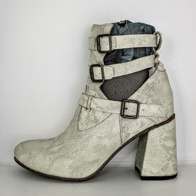 Freebird by Steven Teddy Size 11 Run Small Ankle Boots Embossed Leather