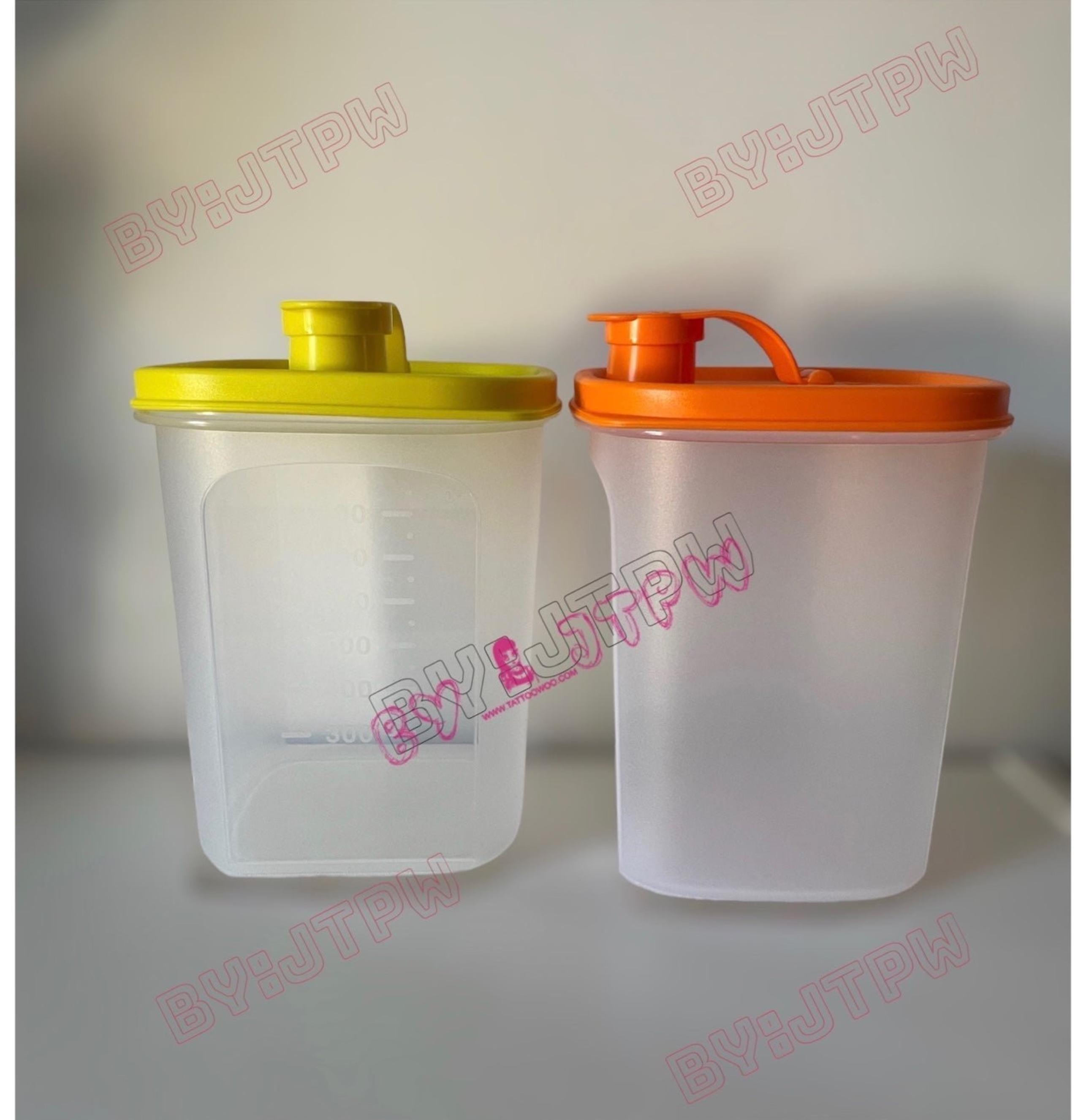 TUPPERWARE  SLIM  PITCHER