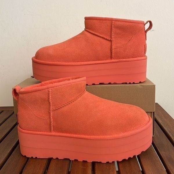 UGG Ultra Mini Platform Vibrant Coral Women Size 9